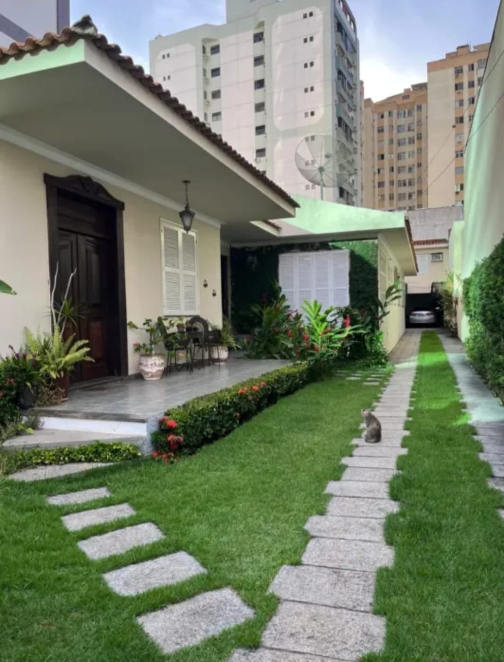 Casa Alto Padrão - Venda - Centro - Campos dos Goytacazes - RJ