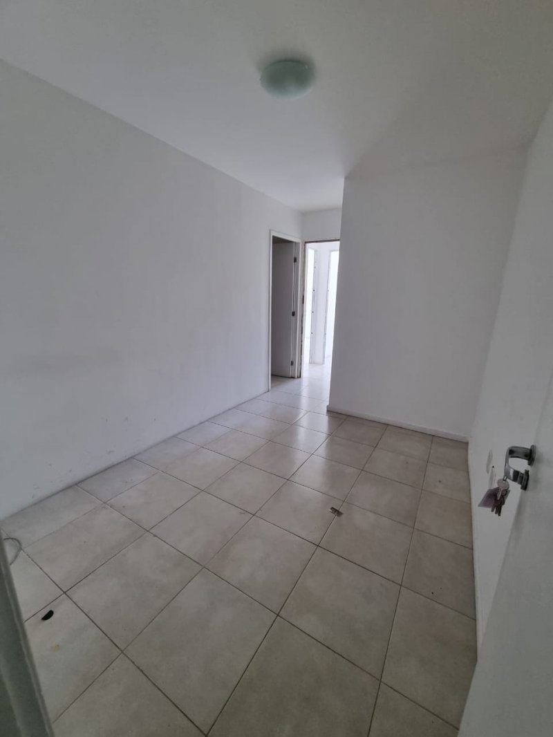 Sala Comercial - Aluguel - Centro - Campos dos Goytacazes - RJ