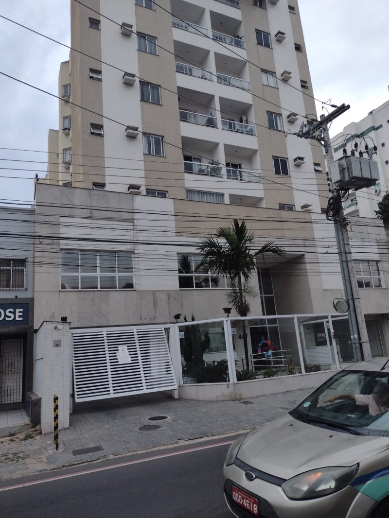 Apartamento - Venda - Parque Turf Club - Campos dos Goytacazes - RJ